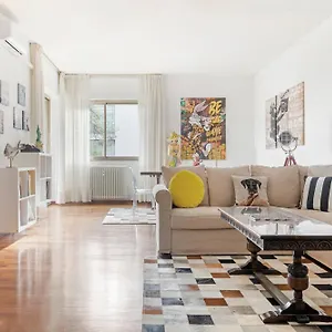 https://relais-di-giada.it-lombardy.com