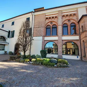 https://villa-santa-maria-dellarco-centro-oreb.it-lombardy.com